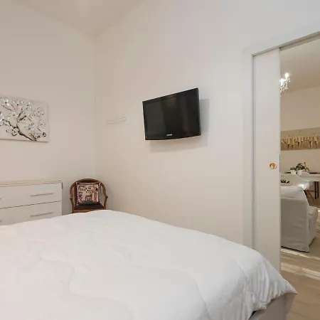 Luxury White Loft Orti 14 Daire Milano